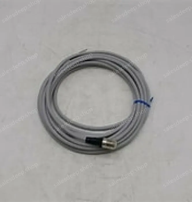 XS2W-D421-G81-A